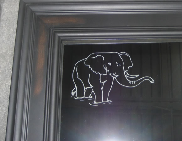 http://www.bestauroraglass.com/images/PreSlider03/9.jpg